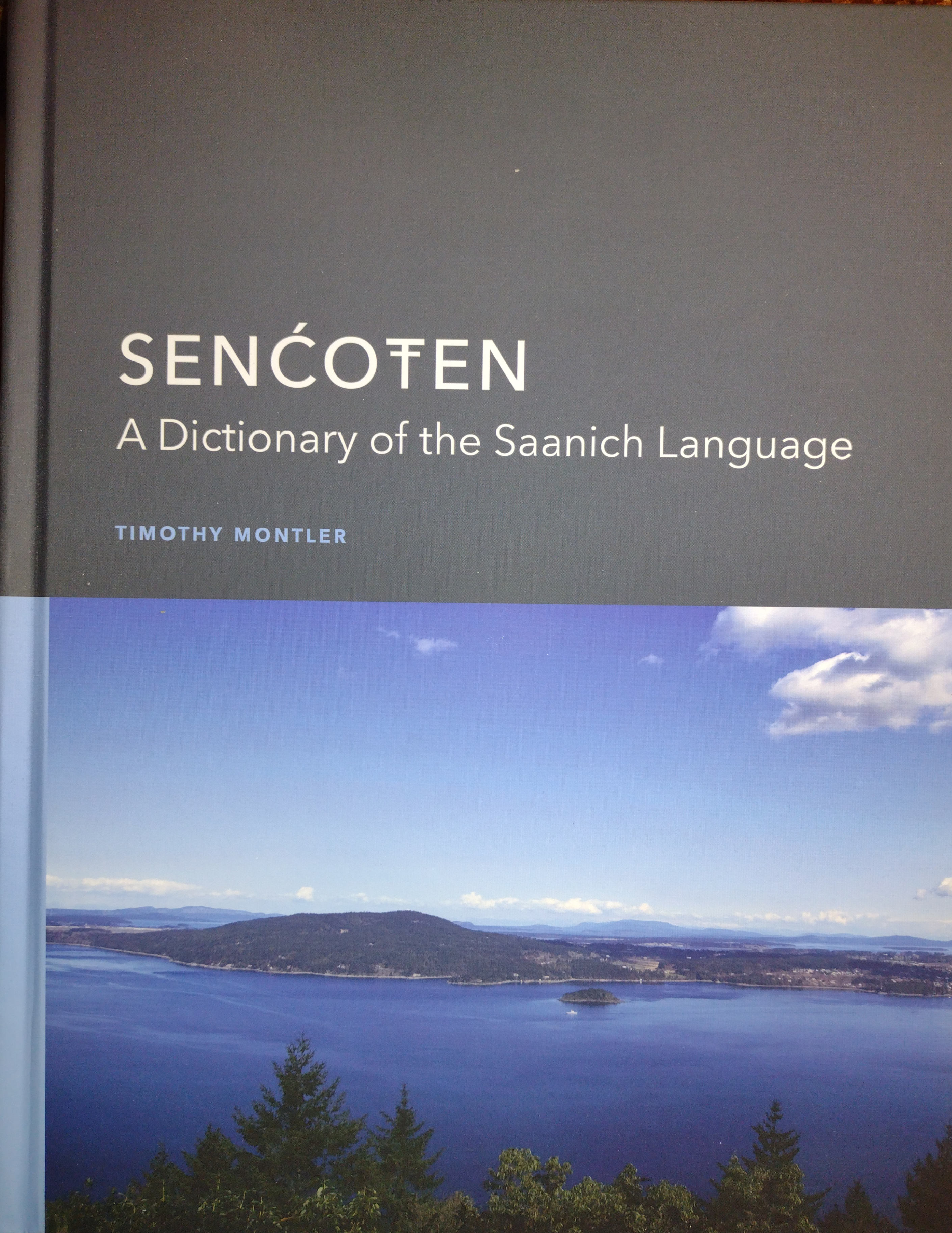 SENĆOŦEN Dictionary Cover